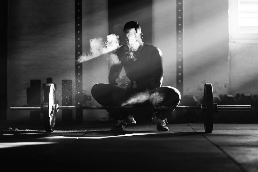 Smelling Salts For Powerlifting Uses & Benefits